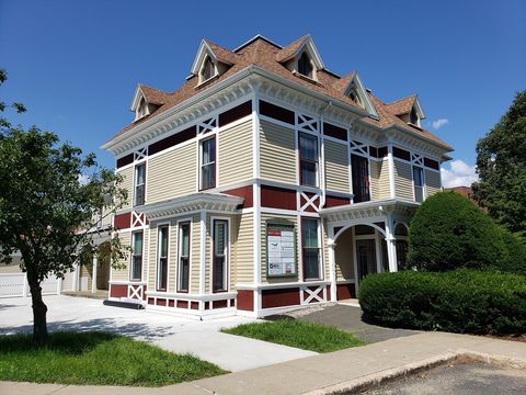 30 Boltwood Walk 2 Amherst MA 01002