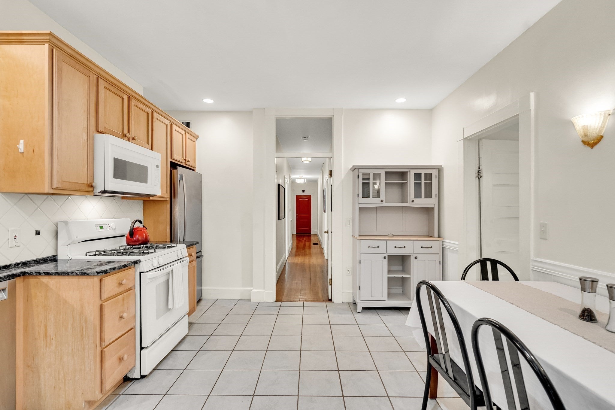 124 Chestnut St #1, Brookline, MA, 124 Chestnut St #1, Brookline, MA Photo #4