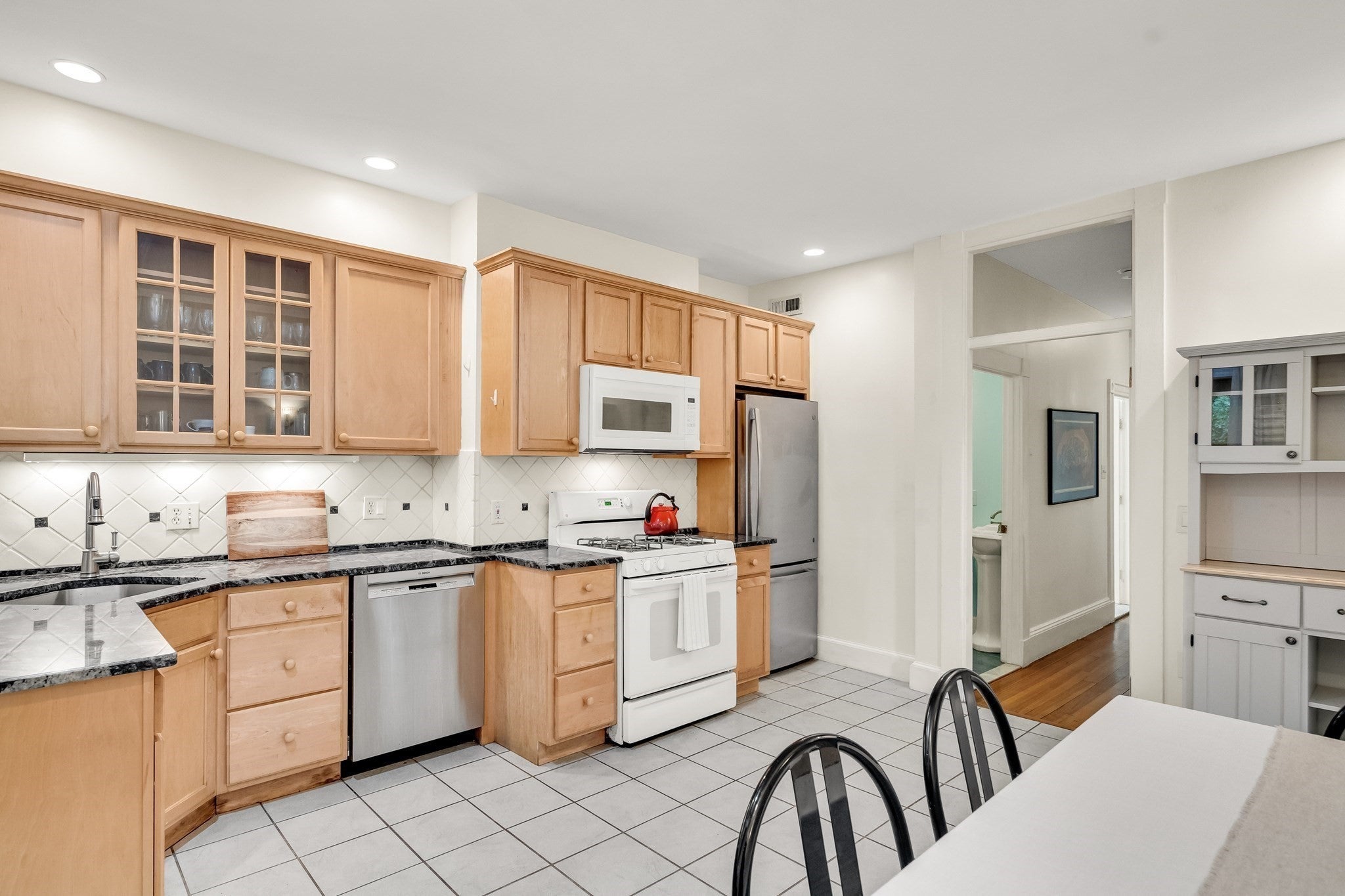 124 Chestnut St #1, Brookline, MA, 124 Chestnut St #1, Brookline, MA Photo #1