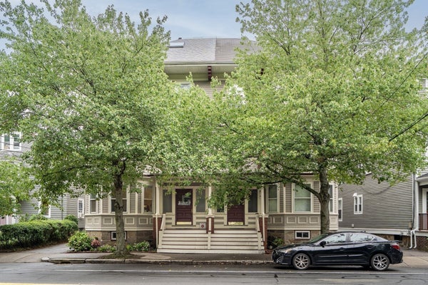 124 CHESTNUT ST APT 1, BROOKLINE, MA 02445 - Image e4e533b629e6fafb7bd75570e57a6da1/995317145