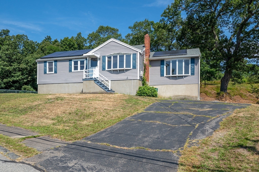 15 Seneca Rd