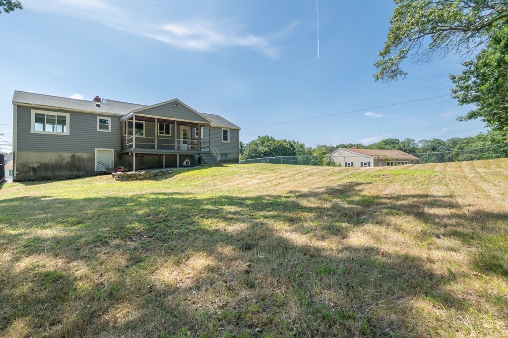 15 Seneca Rd