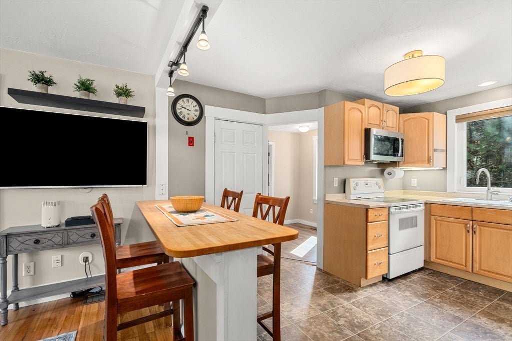 20 Prospect St, Maynard, MA, 20 Prospect St, Maynard, MA Photo #14