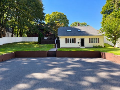 Photo of 16 Maverick Rd, Worcester, MA 01604 (MLS # 73595182)