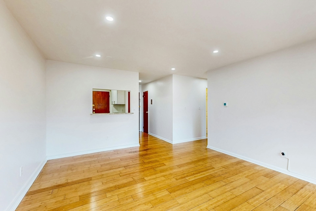 175 Clare Ave B7