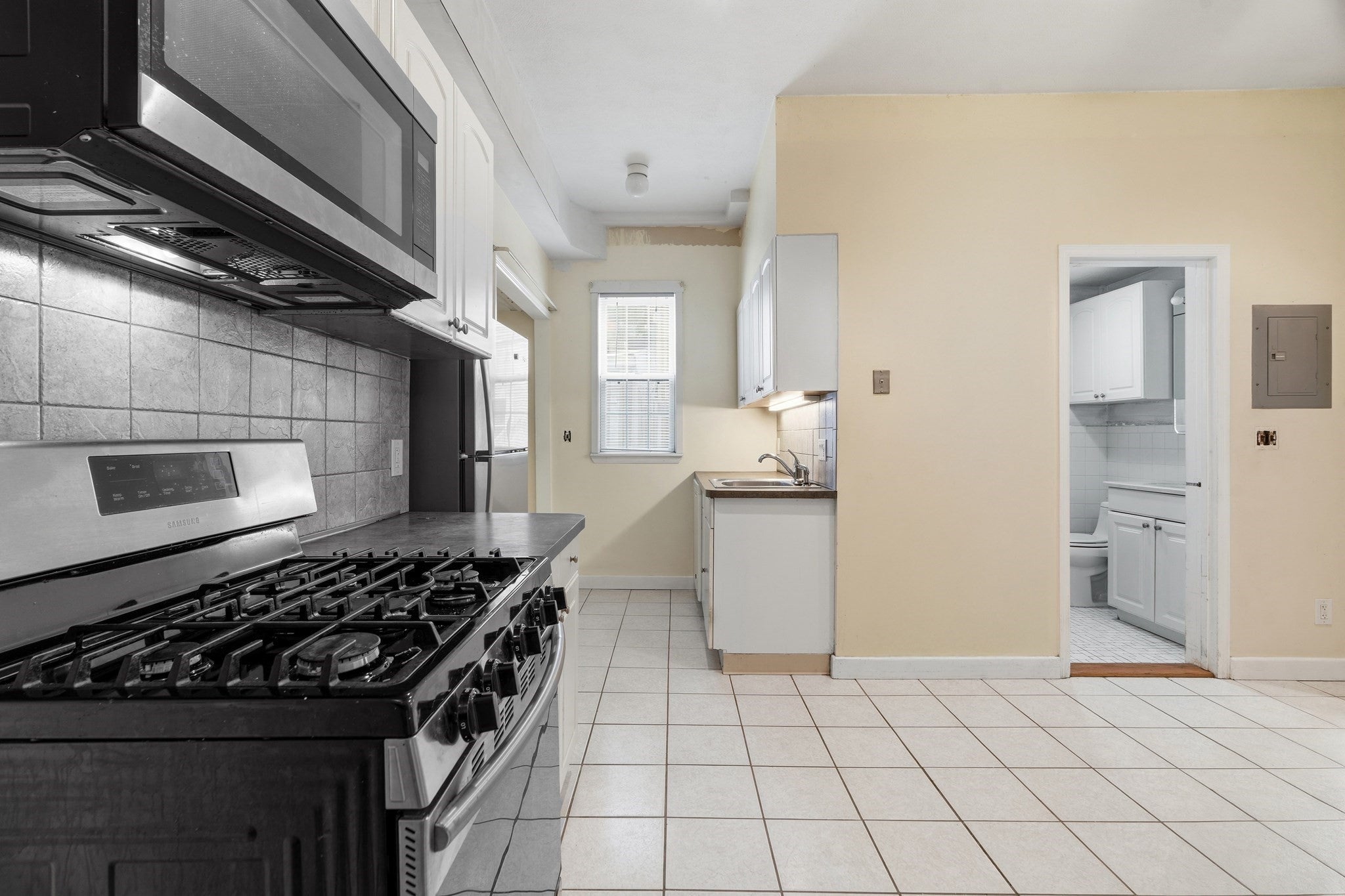 41 Summer St #B, Everett, MA Photo #11