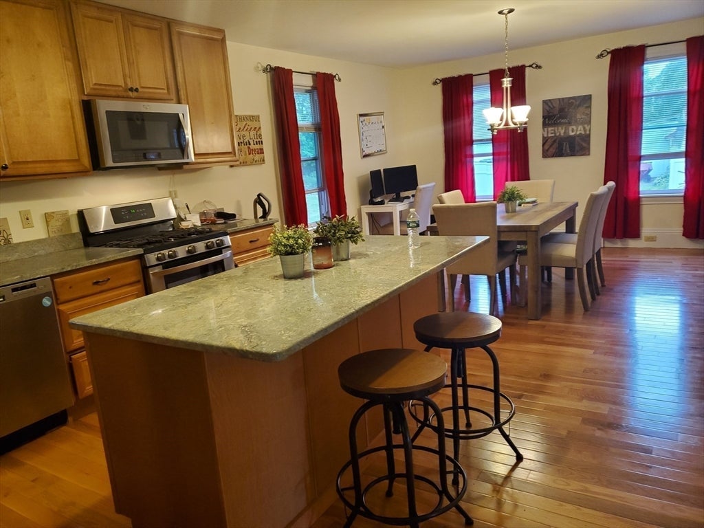 9 White Pond Rd, Stow, MA Photo #3