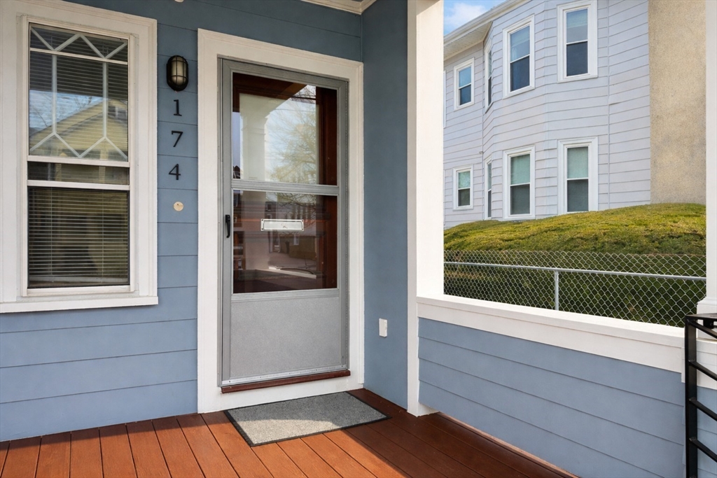 174 Maplewood St 174