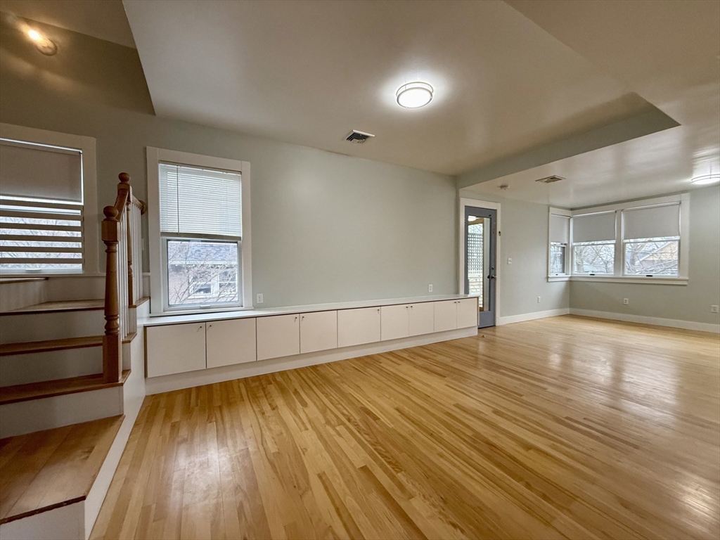 174 Maplewood St 174