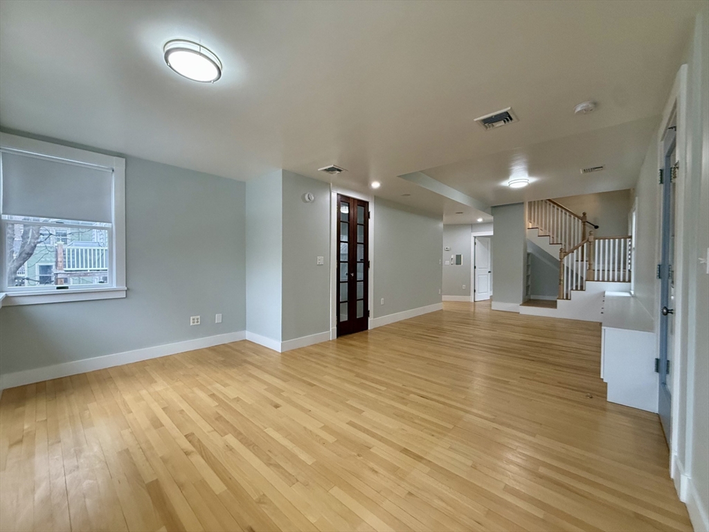 174 Maplewood St 174