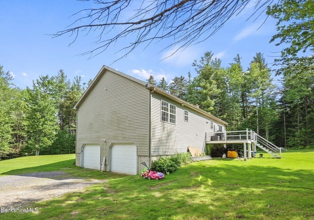 32 Scott Rd