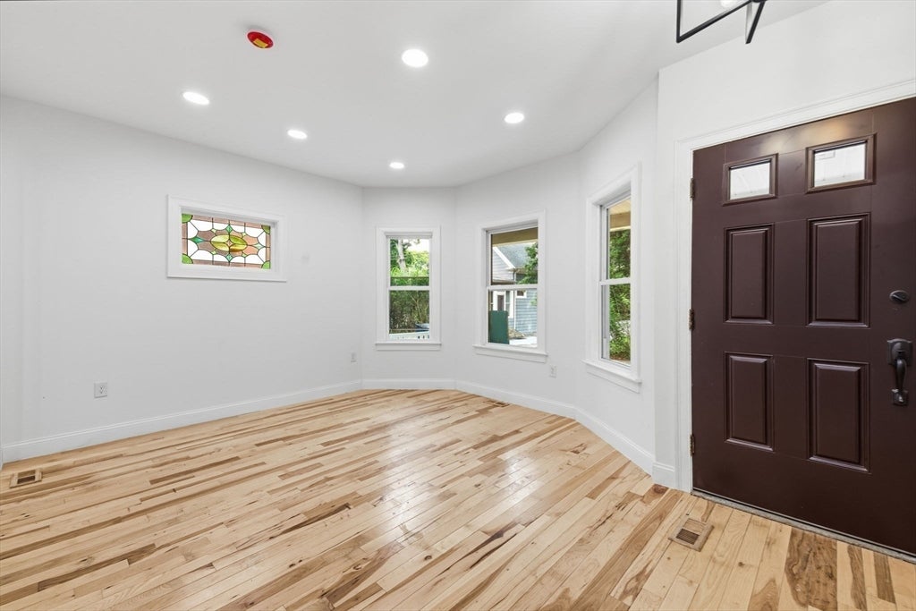 71 Cottage Street, Boston, MA, 71 Cottage Street, Boston, MA Photo #11