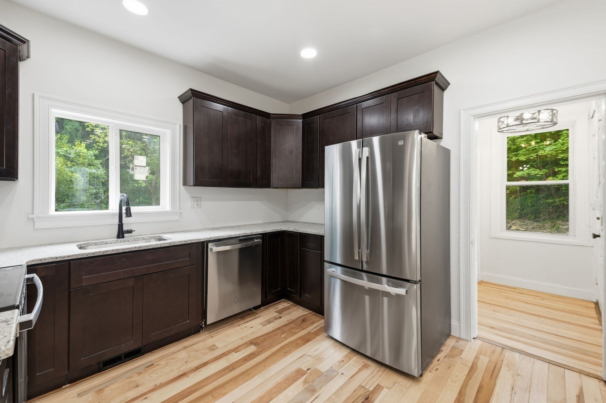 71 Cottage Street, Boston, MA Photo #16