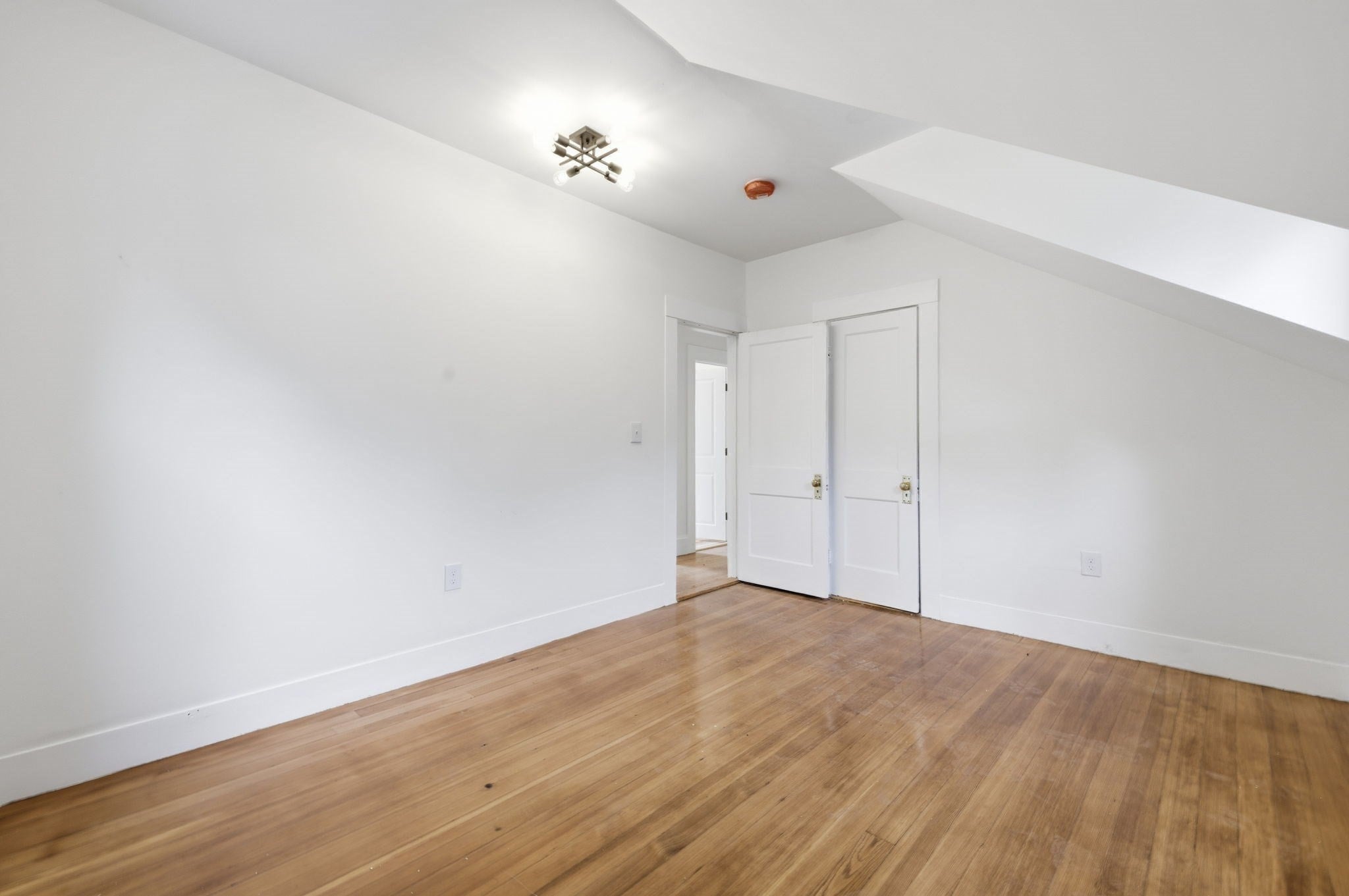 71 Cottage Street, Boston, MA Photo #26