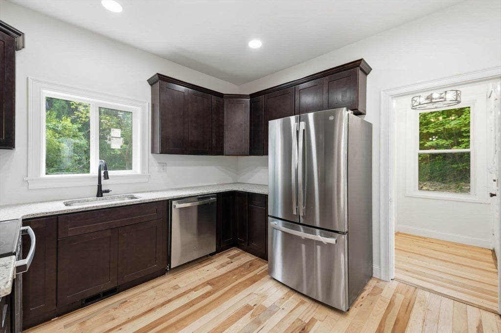 71 Cottage Street, Boston, MA, 71 Cottage Street, Boston, MA Photo #17