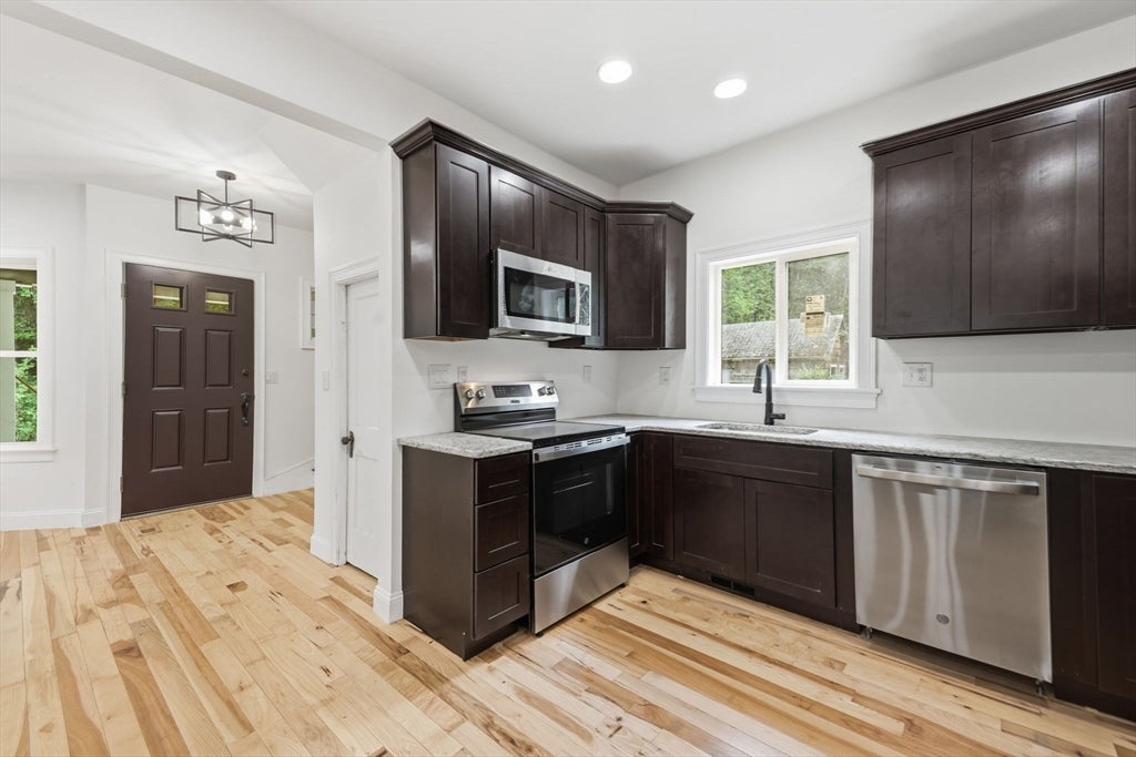 71 Cottage Street, Boston, MA, 71 Cottage Street, Boston, MA Photo #18