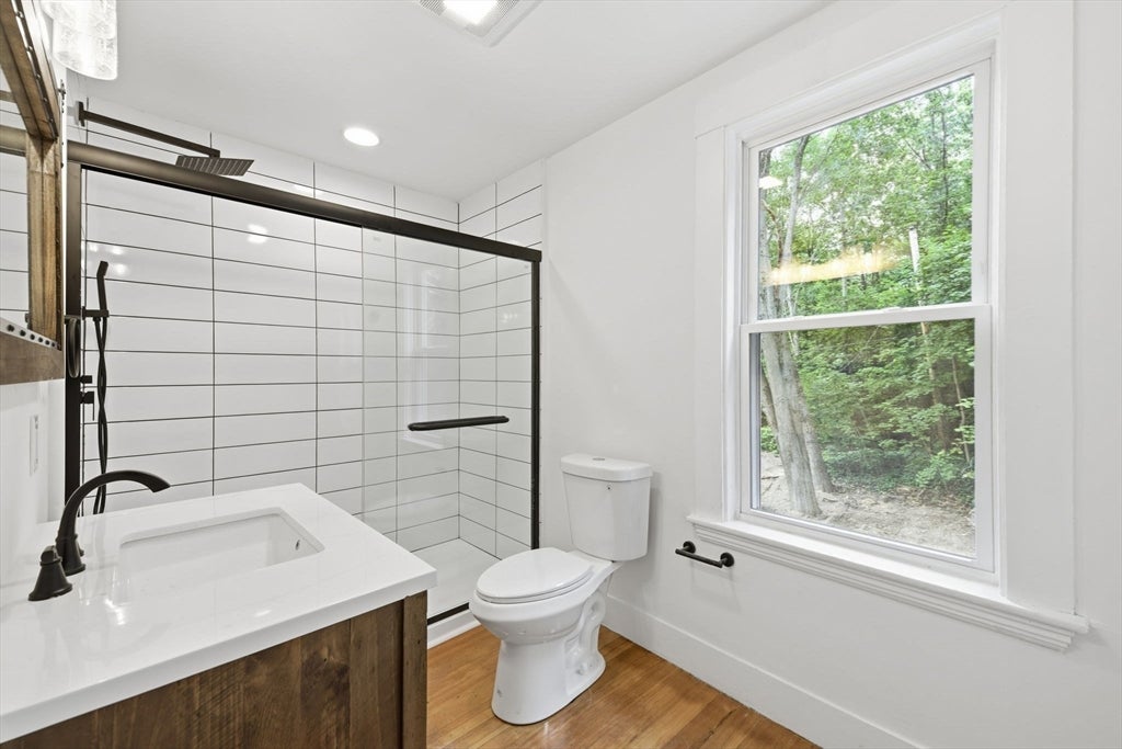 71 Cottage Street, Boston, MA, 71 Cottage Street, Boston, MA Photo #33