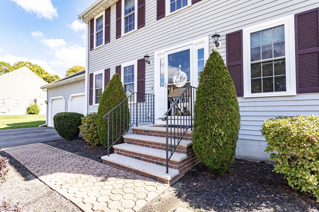 21 Cathy Ln