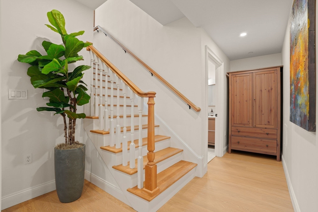 12 Everett St #1, Boston, MA Photo #25