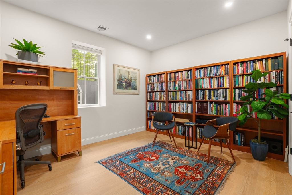 12 Everett St #1, Boston, MA Photo #29