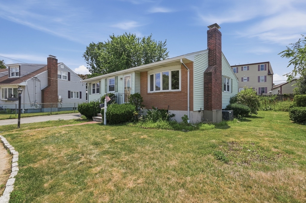 12 Bennett Rd, Watertown, MA, 12 Bennett Rd, Watertown, MA Photo #13