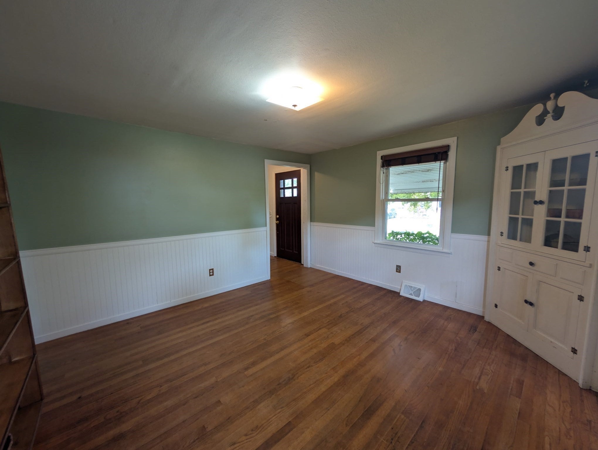12 Linda St, South Hadley, MA, 12 Linda St, South Hadley, MA Photo #5