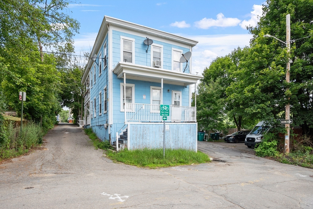 20 4th St