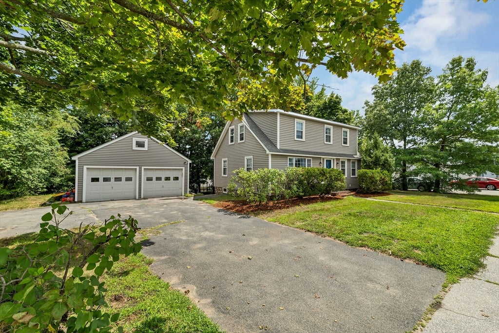 121 Elm St, Methuen, MA, 121 Elm St, Methuen, MA Photo #2