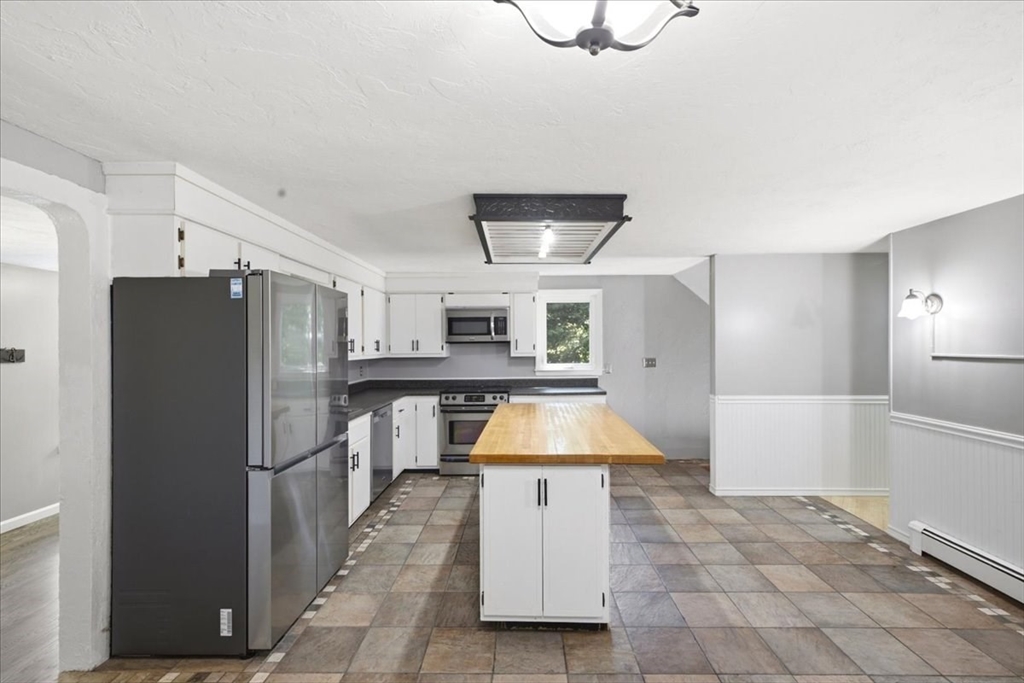 83 Hillside Dr
