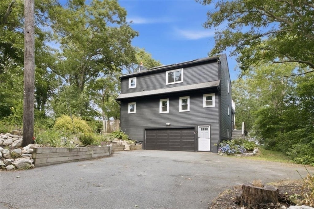 83 Hillside Dr
