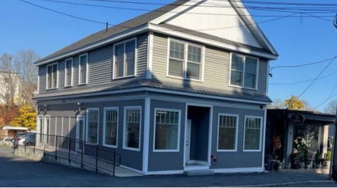 149 Pleasant St Marblehead MA 01945
