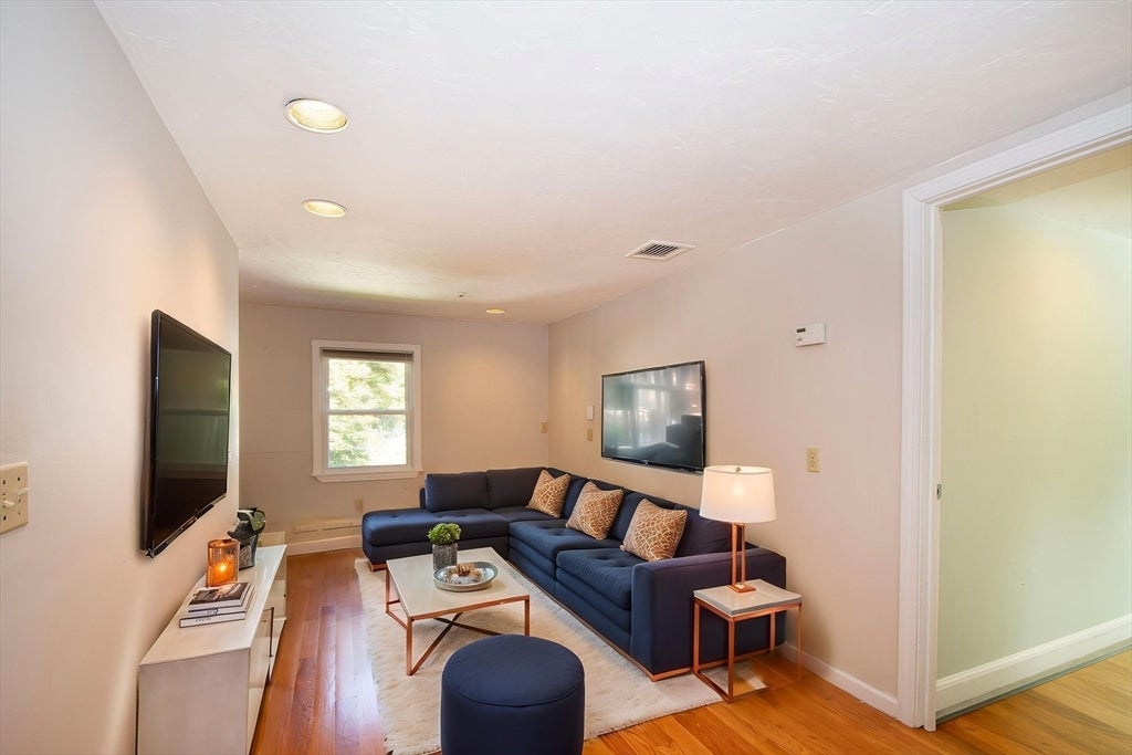 88 Elm St, Milton, MA Photo #30