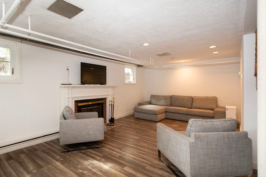 88 Elm St, Milton, MA Photo #33