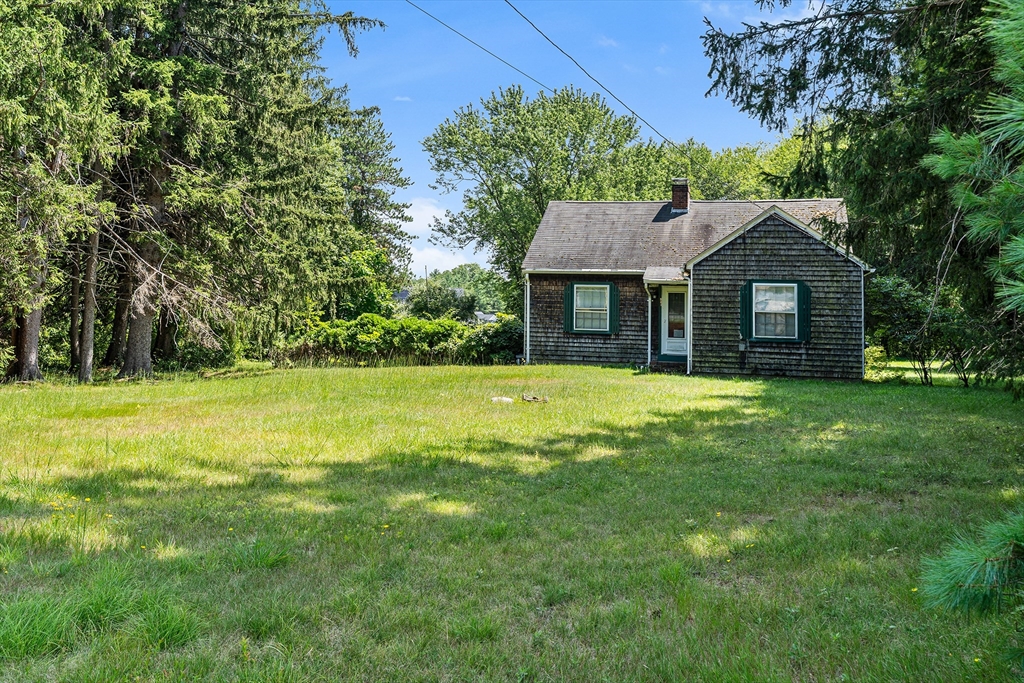 941 S Main St