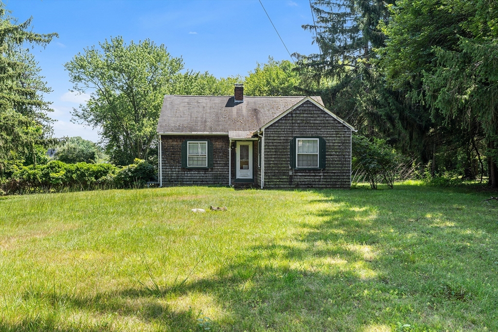 941 S Main St