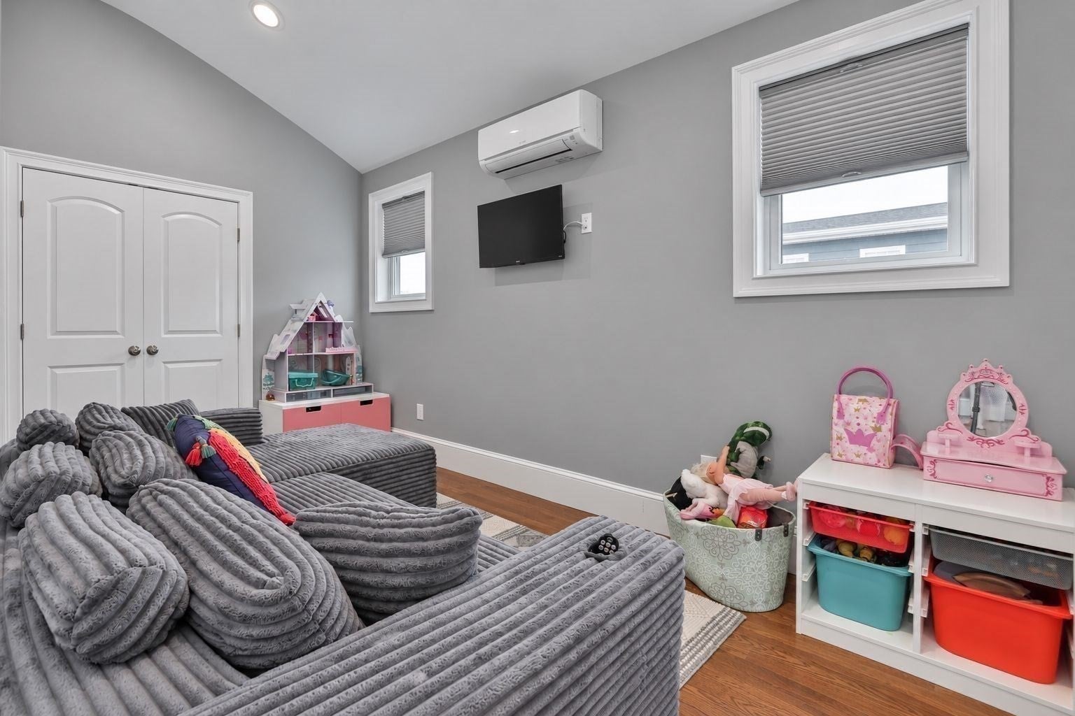 440 Central Ave #2, Milton, MA, 440 Central Ave #2, Milton, MA Photo #23