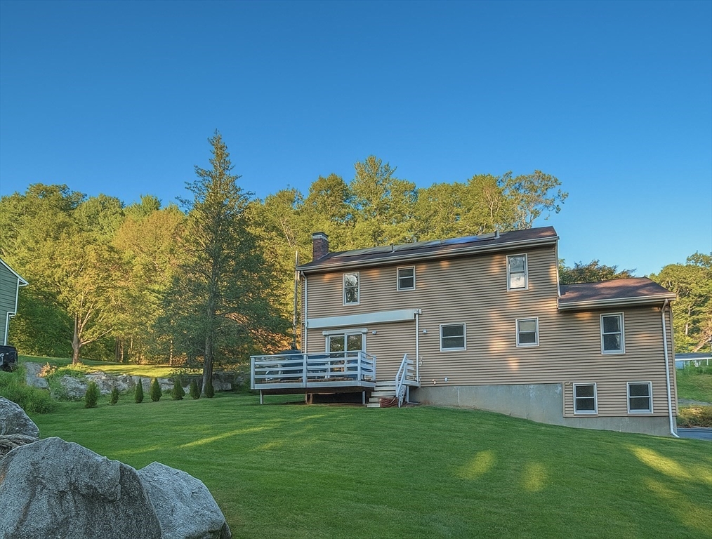 18 Barbara Jean St