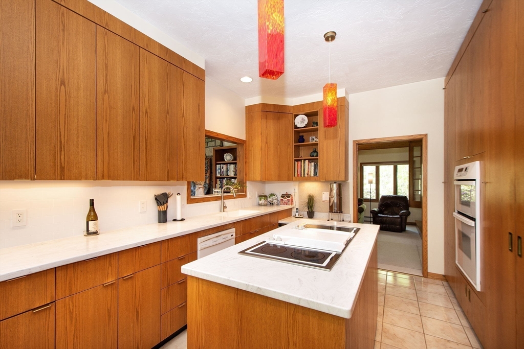 29 Aaron River Rd, Cohasset, MA Photo #11
