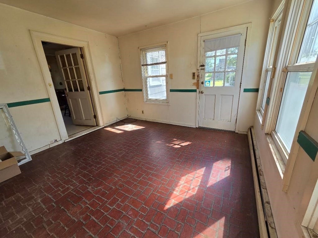 211 Lowell Street