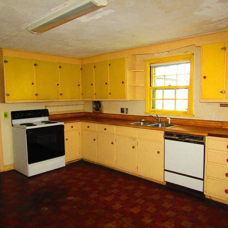 144 West Street, Amherst, MA, 144 West Street, Amherst, MA Photo #4