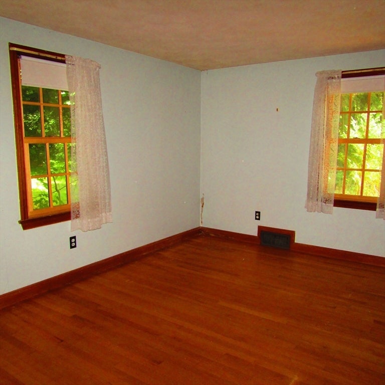 144 West Street, Amherst, MA, 144 West Street, Amherst, MA Photo #9