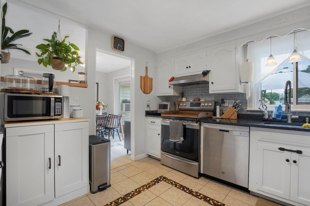 38 Mercedes Rd, Brockton, MA, 38 Mercedes Rd, Brockton, MA Photo #12
