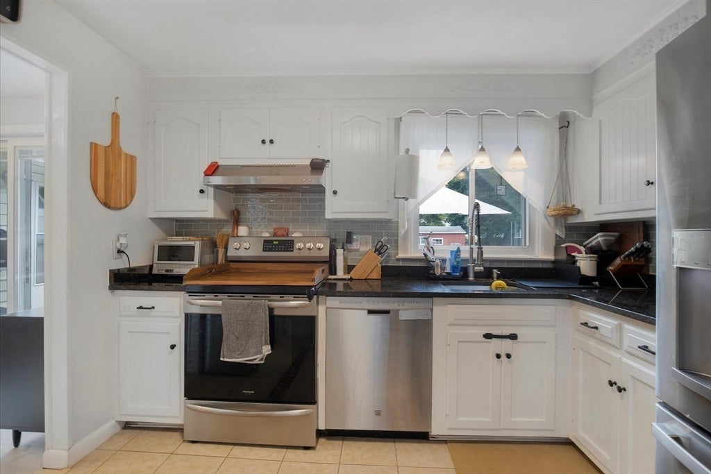 38 Mercedes Rd, Brockton, MA, 38 Mercedes Rd, Brockton, MA Photo #14