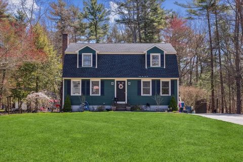 14 Fieldcrest Lndg East Bridgewater MA 02333