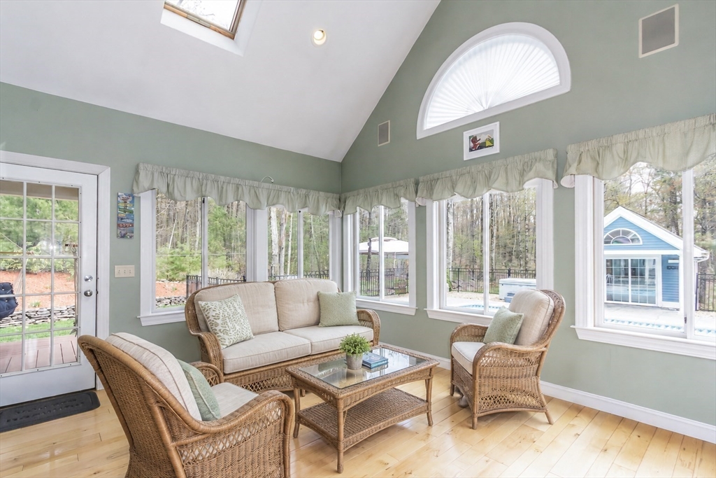440 Howard ST, Lunenburg, MA Photo #8