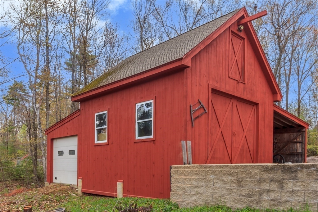 440 Howard ST, Lunenburg, MA Photo #35
