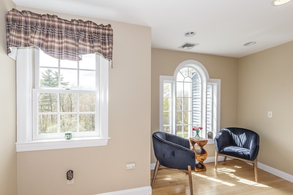 440 Howard ST, Lunenburg, MA Photo #17