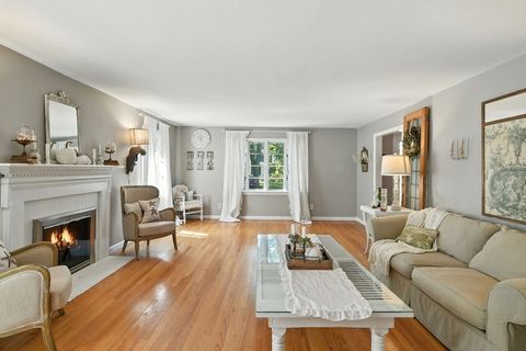 35 Plymouth Road Longmeadow MA 01106