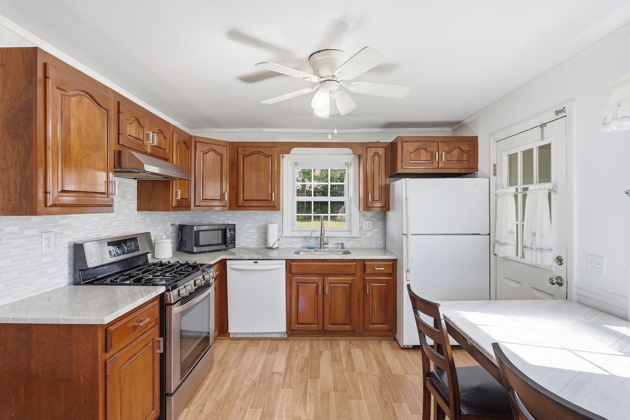 119 Beech St, Lowell, MA, 119 Beech St, Lowell, MA Photo #5