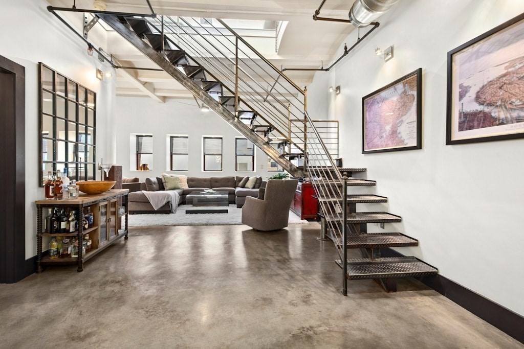 717 Atlantic Ave 8B